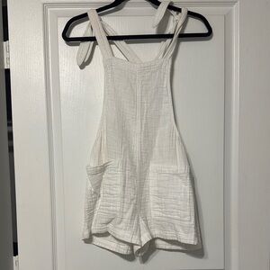 White Sleeveless Romper with Pockets